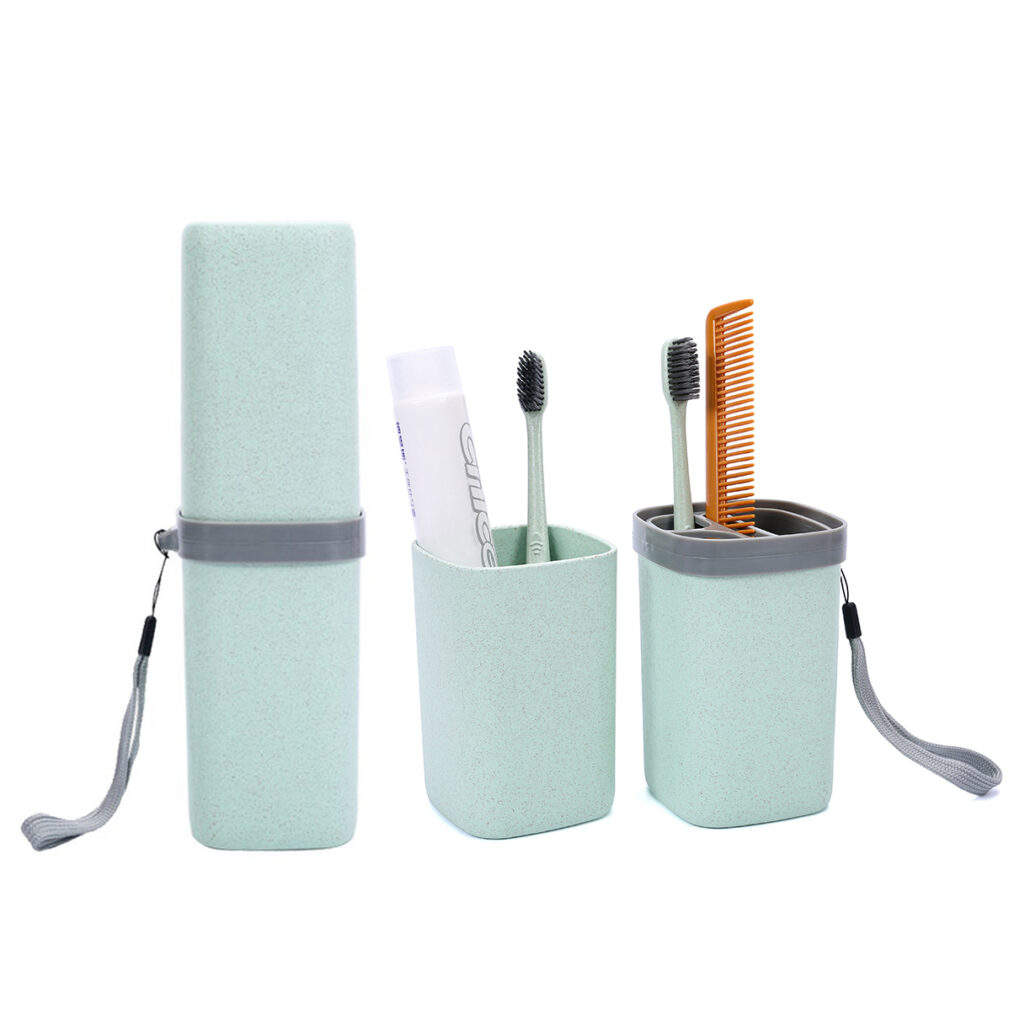 17941_Portable-Travel-Toothbrush-Cup_1